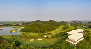 Sân Golf Hoàng Gia - Royal Golf Course: Trải Nghiệm Đẳng Cấp Hoàng Gia